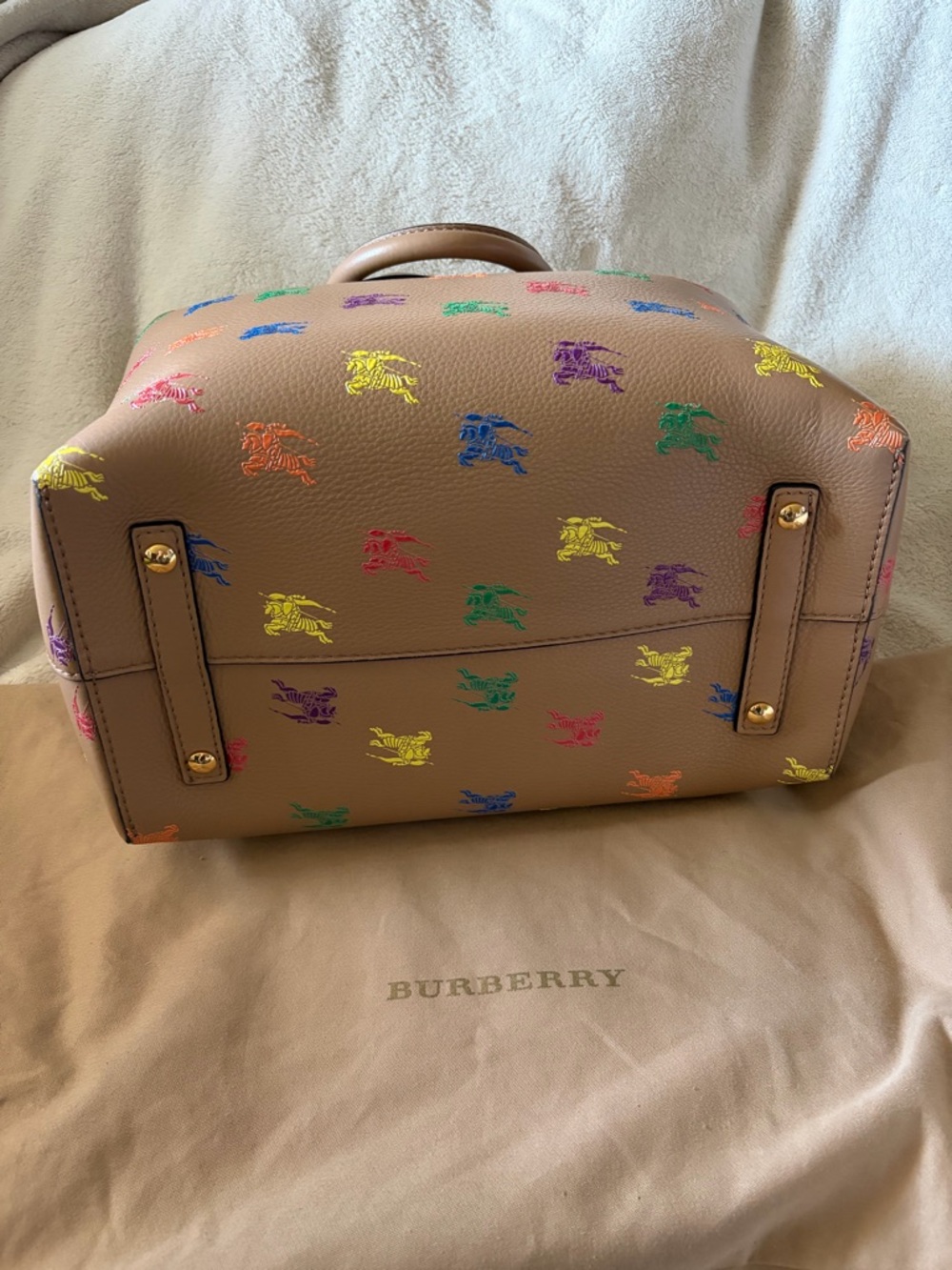 Burberry Tan Leather Tote with Multicolor Equestrian Motif - Picture 8 of 10